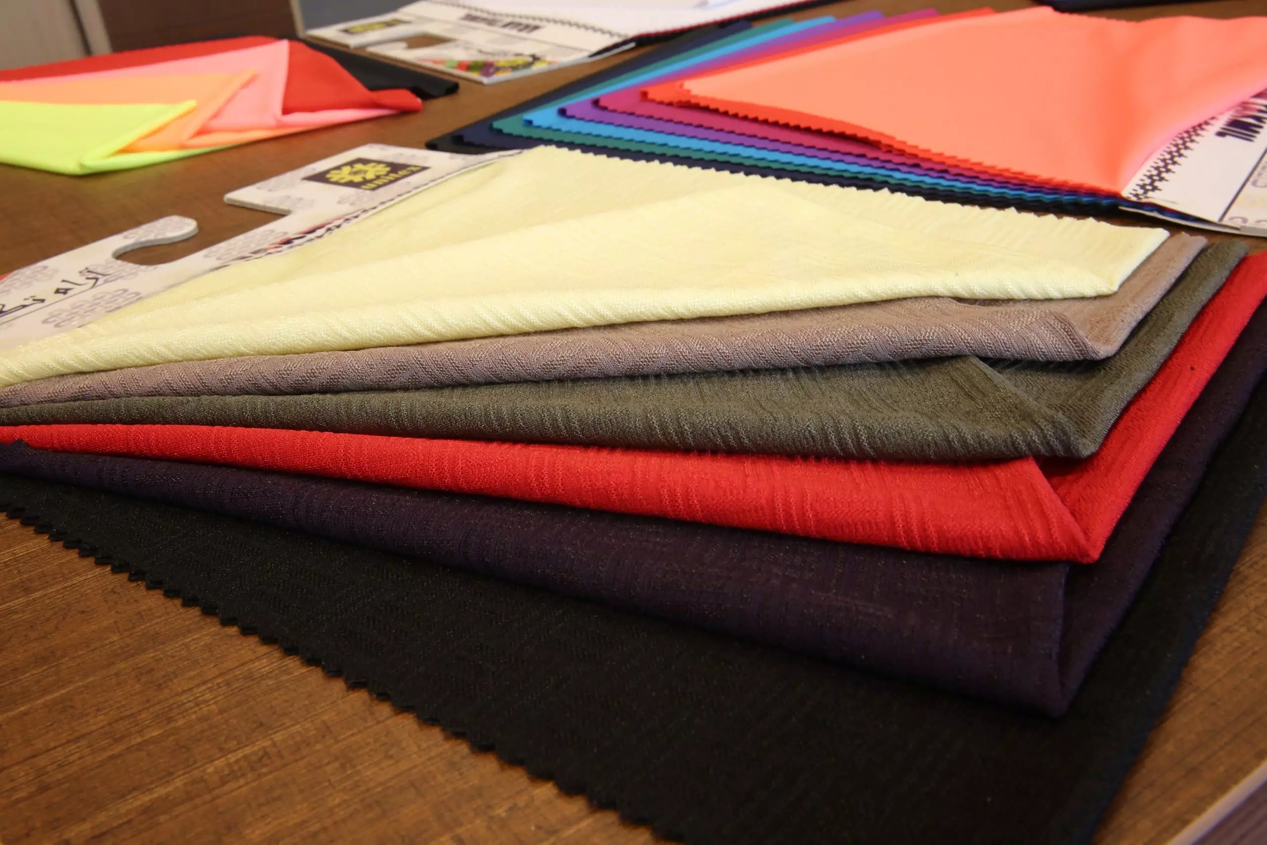 کارخانه آرام تکمیل یونیتکس